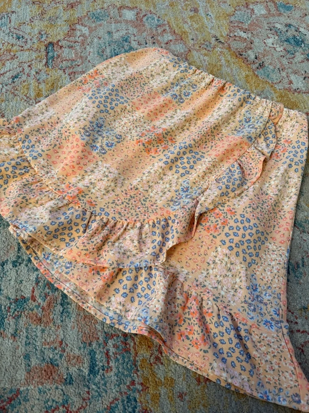 wonder nation 14/16 Like New Peach/Floral Patchwork faux buttons, ruffles